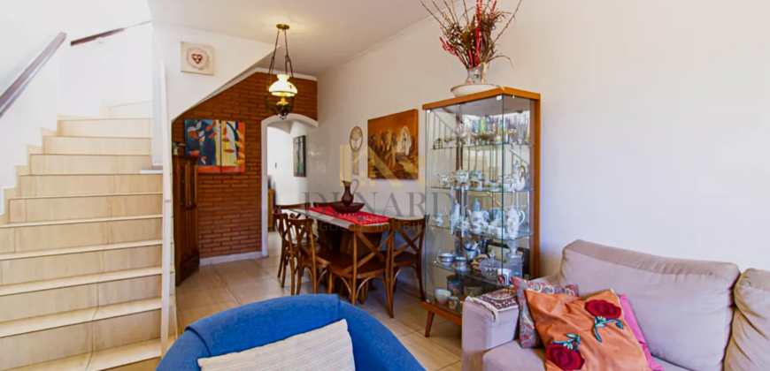 Sobrado à Venda na Vila Ipojuca: 163m² com 4 Dormitórios e Localização Premium