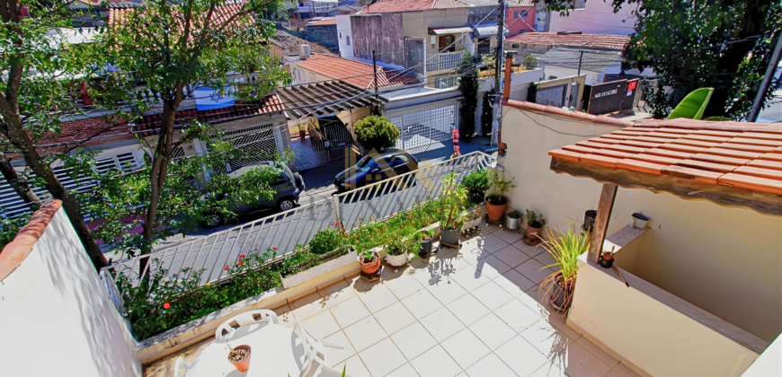 Sobrado à Venda na Vila Ipojuca: 163m² com 4 Dormitórios e Localização Premium