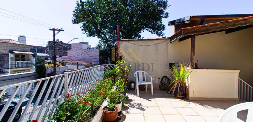 Sobrado à Venda na Vila Ipojuca: 163m² com 4 Dormitórios e Localização Premium