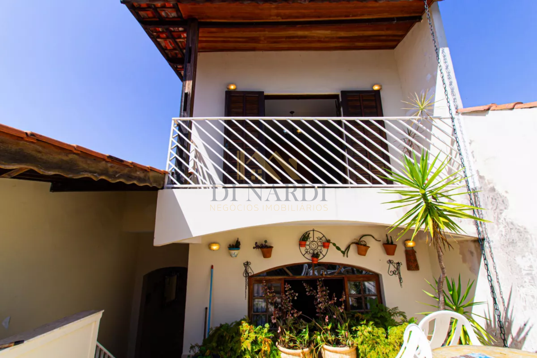 Sobrado à Venda na Vila Ipojuca: 163m² com 4 Dormitórios e Localização Premium