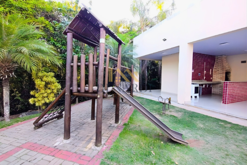 condominio-com-playground-e-area-verde