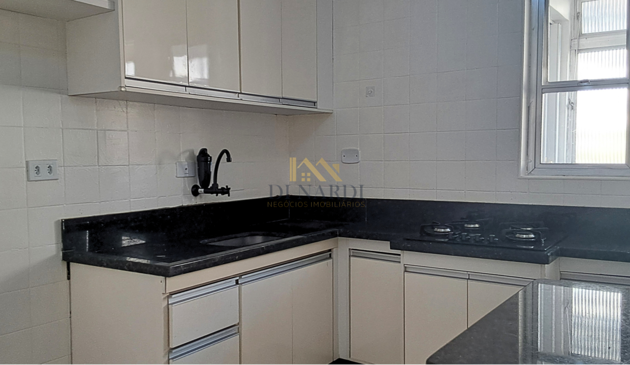 cozinha-armarios-e-gabinete-embutidos-mesa-e-bancada-apartamento-santana-sp