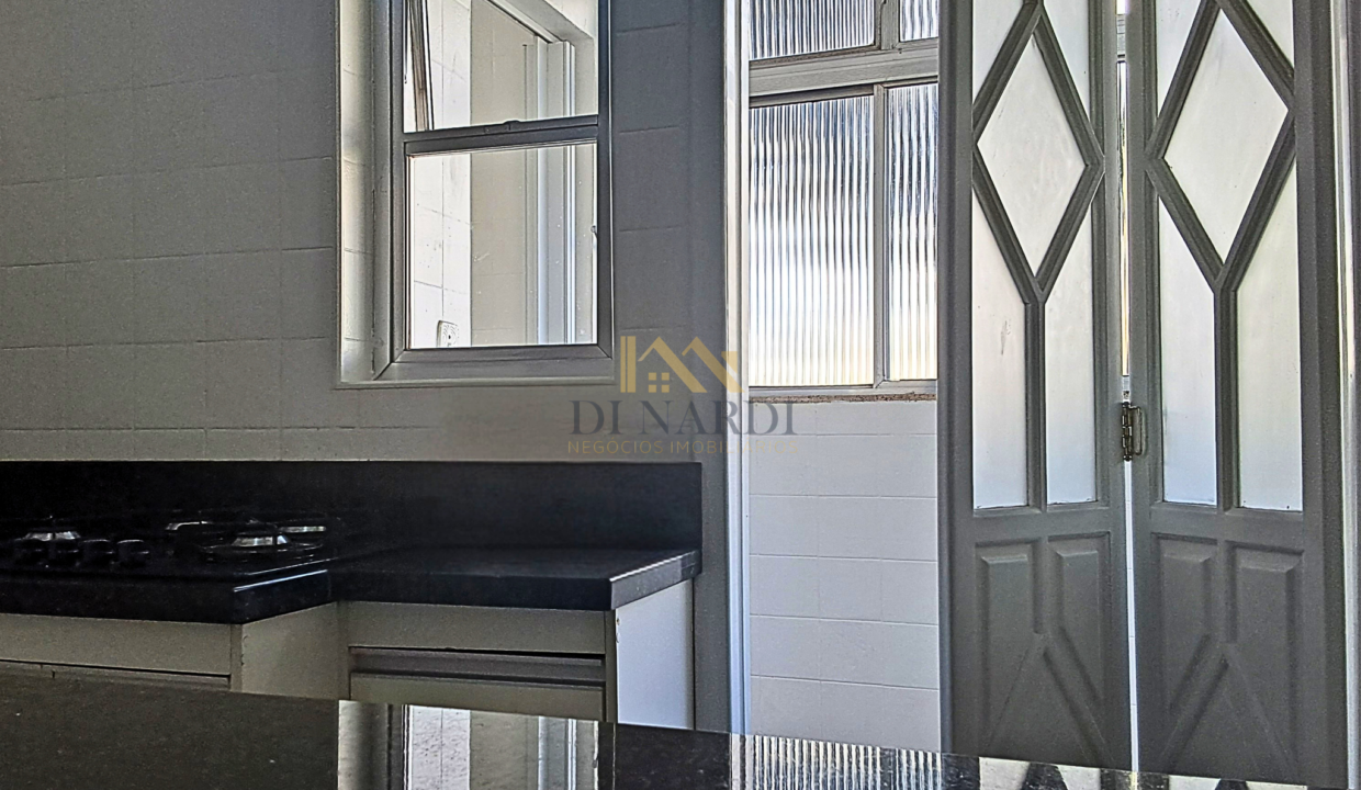 cozinha-armarios-embutidos-mesa-e-bancada-apartamento-santana