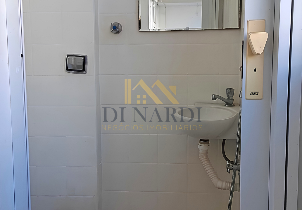 lavabo-quarto-com-armario-apartamento-santana-venda