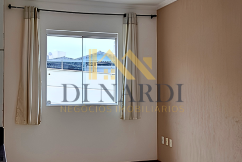 sala-com-ventilador-de-teto-em-sorocaba-sobrado-para-locacao