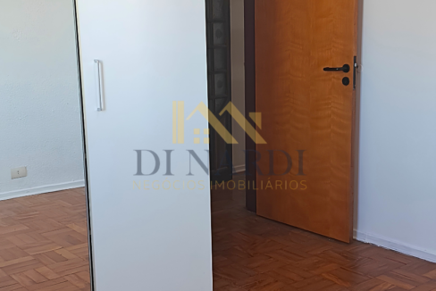 suite-com-guarda-roupas-apto-para-locacao
