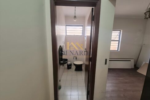 Casa-com-edícula-lavabo-com-mictório-vila-jardini