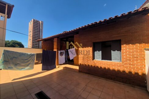 Casa-com-edícula-quintal-espaçoso-em-Sorocaba