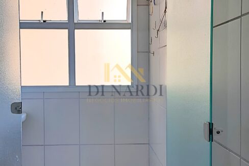 area-de-servico-com-porta-de-vidro-sp