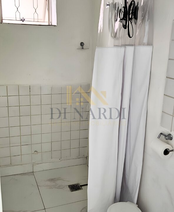 banheiro-casa-rua-residencial-perto-hospital