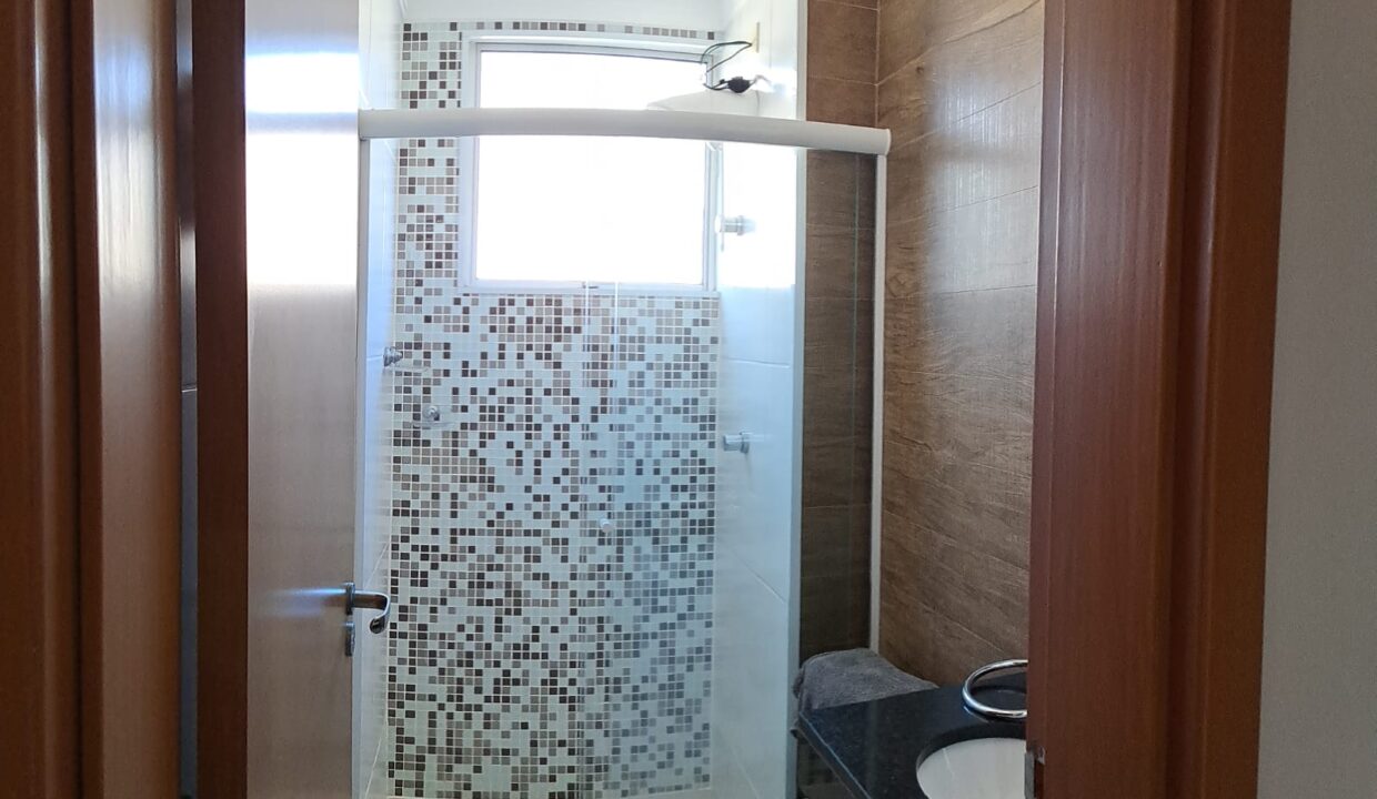 banheiro-com-box-e-gabinete-spazio-sartori