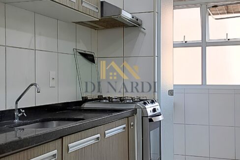 cozinha-com-fogao-coifa-e-porta-de-correr-aspen
