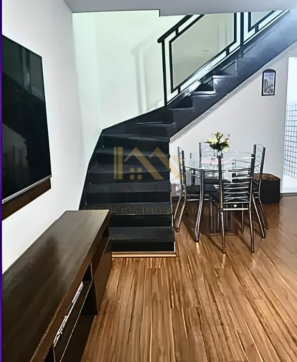escadas-sala-de-estar-em-casa-a-venda-sobrado-venda-santana-sp