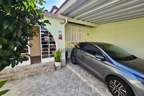 garagem-coberta-casa-barra-funda-venda