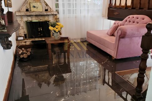 sala-com-lareira-estilo-clássico