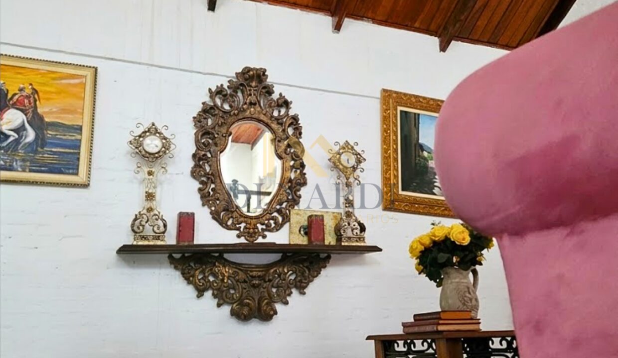 sala-espaçosa-casa-a-venda