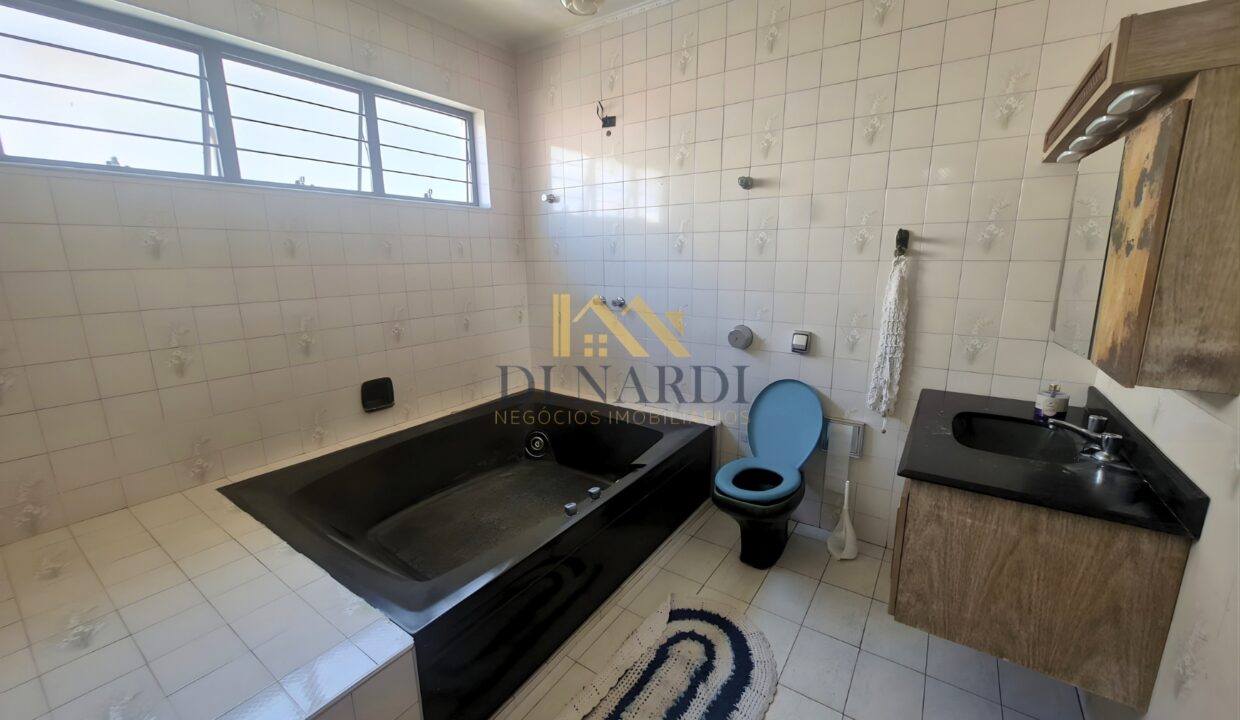 suite-com-banheira-sorocaba-casa-com-edícula