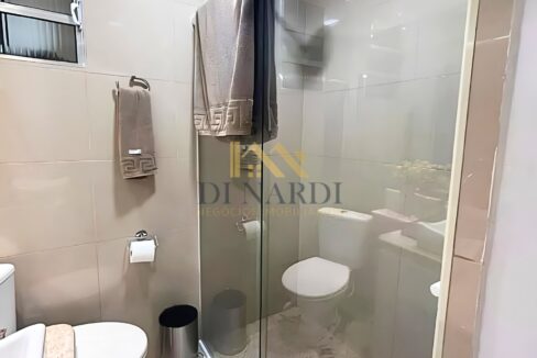 banheiro-com-box-de-vidro-sobrado-a-venda-no-imirim-sp