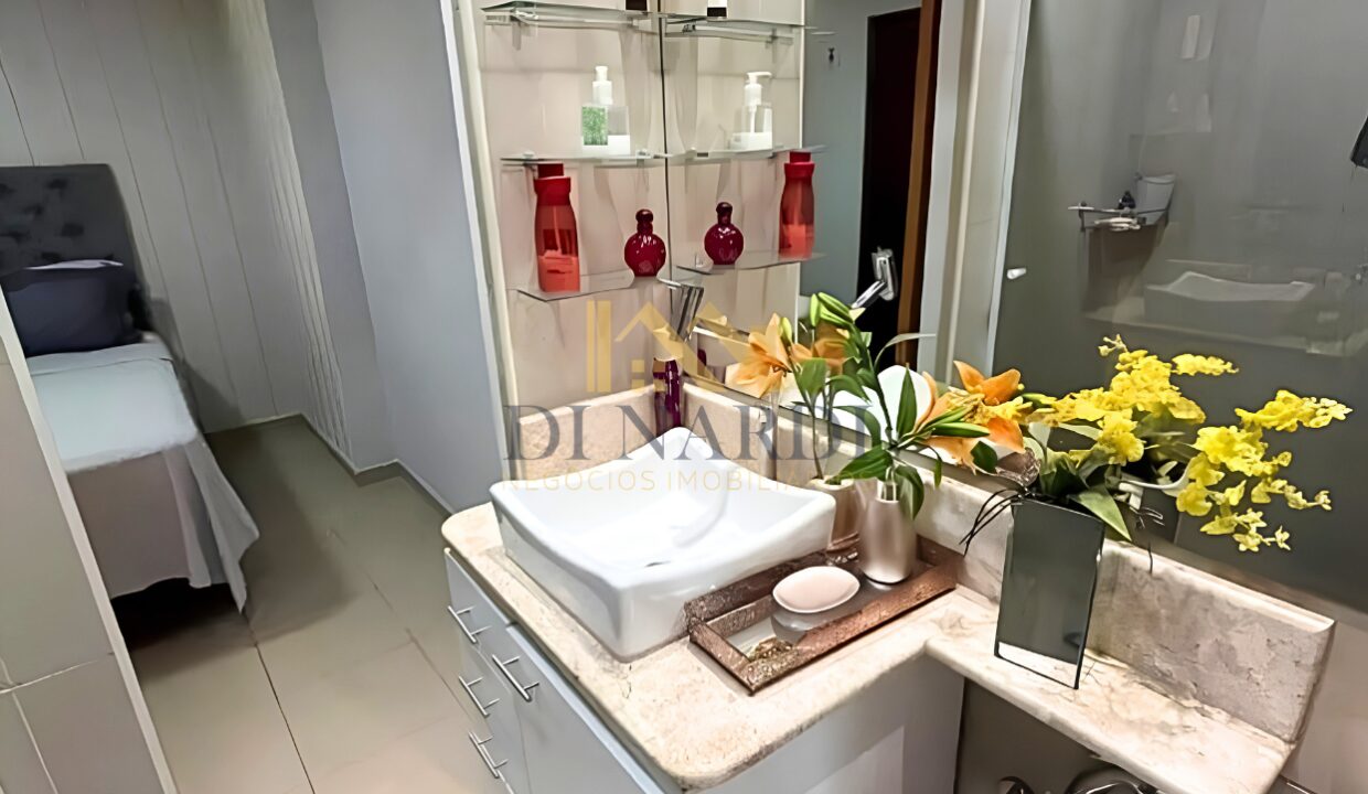 banheiro-com-box-e-gabinte-instalado-suite-casa-a-venda-imirim