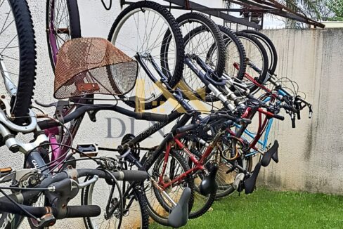 bicicletario-condominio-parque-serrano-locacao-e-venda