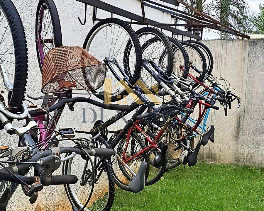 bicicletario-condominio-parque-serrano-locacao-e-venda