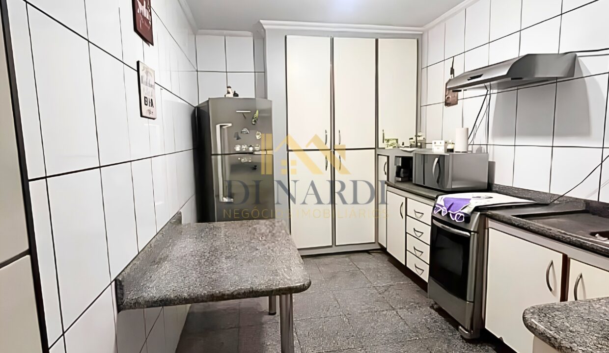 cozinha-espacosa-com-armarios-instalados-rua-epaminondas-sitio-do-mandaqui-sp