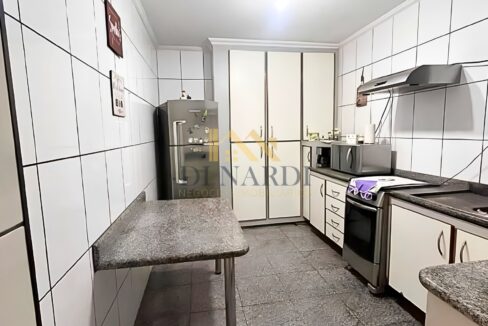 cozinha-espacosa-com-armarios-instalados-rua-epaminondas-sitio-do-mandaqui-sp