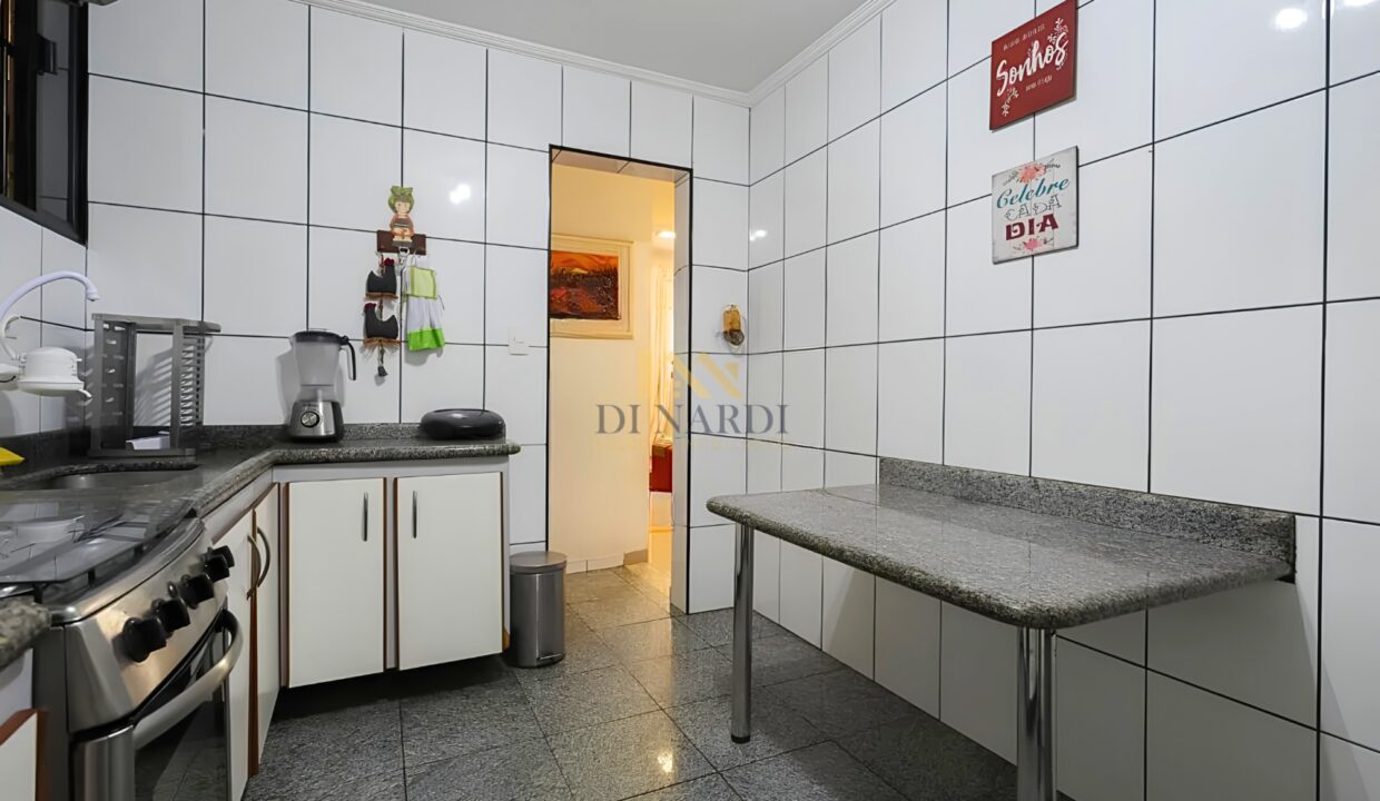 cozinha-espacosa-sobrado-a-venda-na-zona-norte-de-sao-paulo