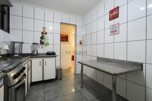 cozinha-espacosa-sobrado-a-venda-na-zona-norte-de-sao-paulo