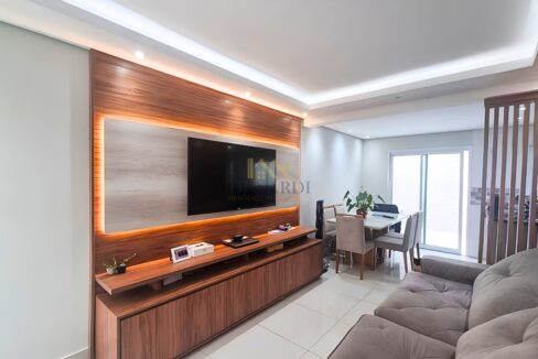 sala-com-painel-instalado-sobrado-com-3-quartos-a-venda-em-sp